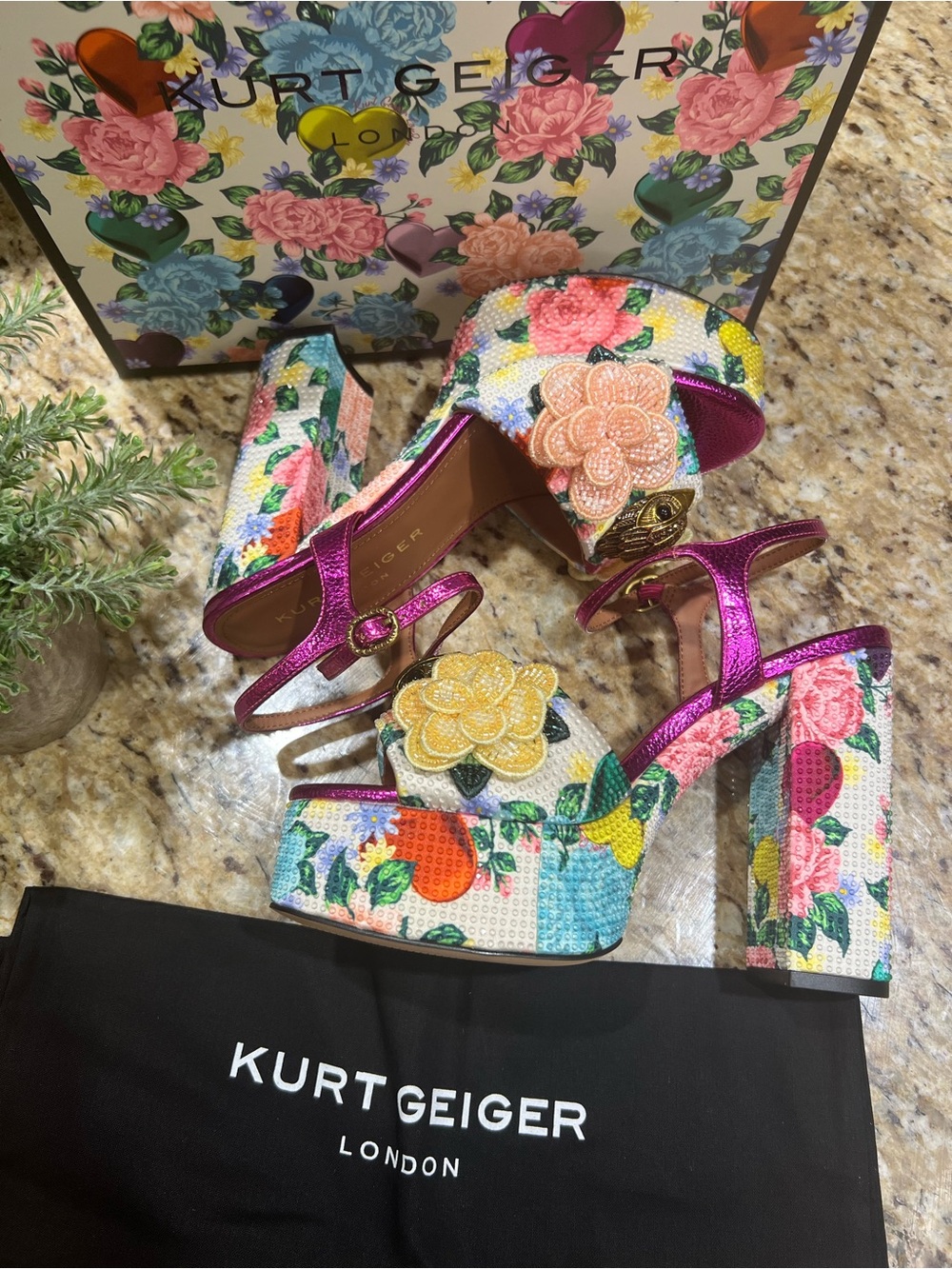 Kurt Geiger KENSINGTON Metallic Fuchsia Floral Beaded Platform Sandals 37 - Picture 8 of 16
